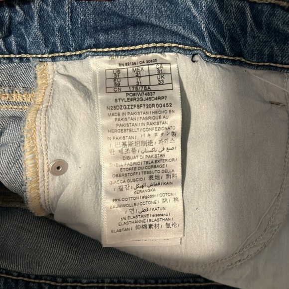 Guess cotton denim shorts . Size 31 - Picture 7 of 8